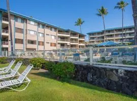 New! Kona Reef Resort Oceanfront 2 Bdrm, 2 Bath D-11 Right on the Ocean! Casago Kona