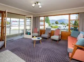 Grand View - Te Anau Holiday Home