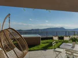 La Vista Bonita by Rent All Como