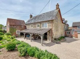 Lower Fifehead Farm