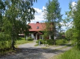 Dom Na Pstrążnicy，位于库多瓦-兹德鲁伊Open Air Museum of Folk Culture of Sudety Foothills附近的酒店