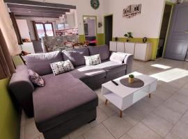 Appartement agréable et spacieux ensoleillé，位于Valros的酒店