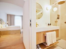 Boutiquehotel Zum Goldenen Hirschen，位于格蒙登的酒店