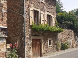 Maison avec jardin SYLVANES，位于Sylvanès的酒店