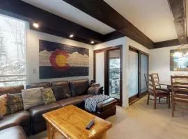 Perfect 3BD Lionshead Condo