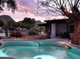 The Outpost Joshua Tree: Hot Tub, GameRoom, JTNP