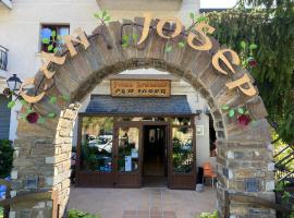 Hostal Can Josep，位于索特的滑雪度假村