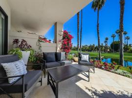 Palm Valley Full Access to Golf, Tennis, and Pickle Ball- Luxury 3 King Beds 3 Full Baths，位于棕榈荒漠的高尔夫酒店
