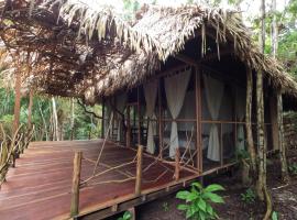 Enchanting Jungle Villa — UMARI，位于伊基托斯的酒店