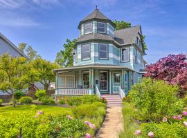 Charming Greenport Gem 1, 1 Mile to Ferry!，位于格林波特的公寓