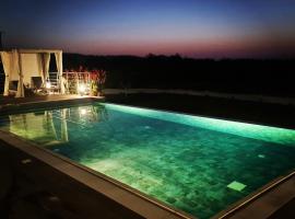 Eva Luxury Villa，位于拉基的海滩短租房