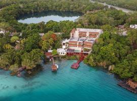 Hotel Amainah Bacalar Adults Only，位于巴卡拉尔的酒店