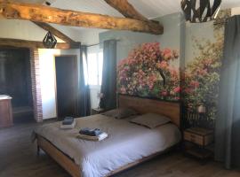 Au Clair de la Pierre - Chambres d'hôtes，位于Siccieu-Saint-Julien-et-Carisieu的酒店