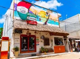 Hotel Lifestyle KB Holbox，位于奥尔沃克斯岛的酒店