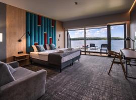 OTTON-Charzykowy Bed&Restaurant，位于霍伊尼采的酒店