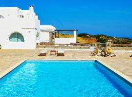 Villa Mira Paros - Luxury Suites，位于帕罗斯岛的度假屋