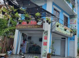 Nha Xanh Ha Long Homestay，位于下龙湾的酒店