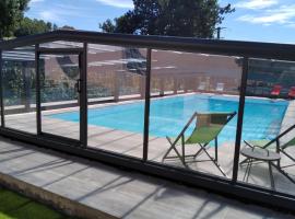 The Originals City, Hôtel Rey du Mont Sion, Saint-Julien-en-Genevois Sud，位于圣布莱斯的酒店