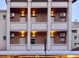 阿德勒酒店