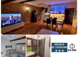 Chambre d'Hôtes sde, wc privé climatisé dans loft 80m2 Espace commun avec les habitants Salon et cuisine，位于土伦的酒店