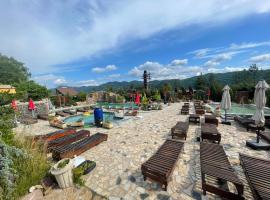 Pensiunea BELVEDERE YACHTCLUB Berzasca，位于贝尔扎斯卡的酒店