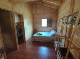 CAMPING LA ZARAPICA - Palacios del Sil，位于Palacios del Sil的酒店