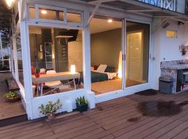 Green House by W.，位于埃雷迪亚的木屋