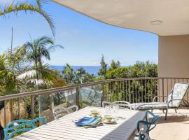 5 Pacific Outlook Ocean View Apartment in Sunshine Beach，位于阳光海岸的公寓