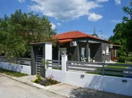 VILLA KOSTAS