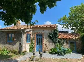 Vue du chateau a La Petite Ferme d'Alpacas