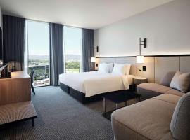 Hyatt Place Melbourne Caribbean Park，位于Scoresby的酒店