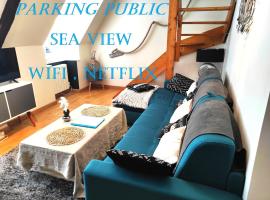 Appartement Saint Malo vue sur mer et sur intra muros, Ferry, plage et commerces à 50 m，位于圣马洛的酒店