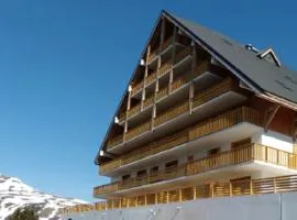 Appartement d'une chambre avec vue sur le lac balcon amenage et wifi a Besse et Saint Anastaise a 1 km des pistes