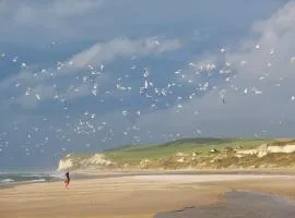 Cambuse Appartement à Sangatte au premier étage à 50 metres de la plage