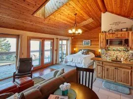 Cozy Schroeder Studio with Deck on Lake Superior