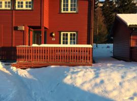 Hafjell/Lillehammer Sorlia 3 bedroom Cabin，位于哈山哈夫杰尔希斯1号缆车附近的酒店