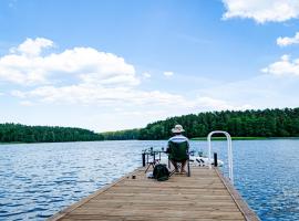 Sun Apartamenty Sominy，位于Sominy的酒店