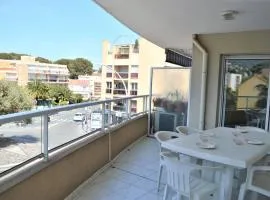 Appartement T2 avec Terrasse et Garage en Plein Centre, 4 Couchages - Cavalaire-sur-Mer - FR-1-226B-105