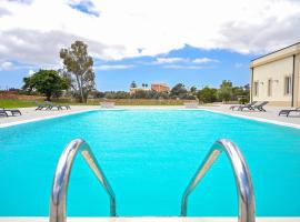 Dimora Savarino Marzamemi Suites with pool，位于马尔扎梅米的旅馆