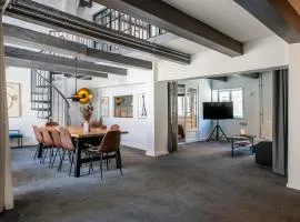 The Churchill Penthouse by Daniel&Jacob's