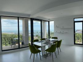 Panoramic Sea View 3 rooms Apartment in Neptun.，位于尼普顿的公寓