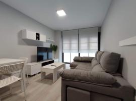 Apartamento LA ESTACIÓN con terraza，位于希洪Gijón - Sanz Crespo Train Station附近的酒店