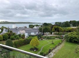 Beautiful Holiday Home in Schull，位于斯卡尔的别墅