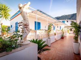 Hotel Casa Adolfo Ischia，位于伊斯基亚Sant'Angelo的酒店