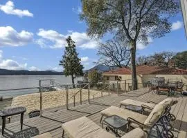 Sandy Feet Retreat -- Lakefront Retreat With Sand Volleyball Court!