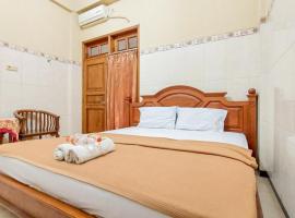 Hotel Shinta 2 near Alun Alun Kertosono Mitra RedDoorz，位于Pelem的酒店