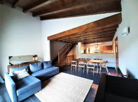 Casa con impresionantes vistas en Martinet，位于马尔蒂内特的酒店