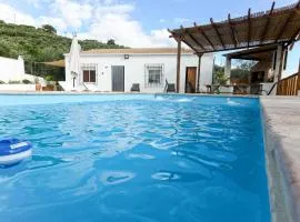 2 Bedroom Amazing Home In Rute