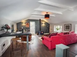 Black Mountains Stylish Hideaway, nr Crickhowell