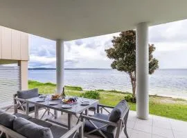 Seaview Splendour 2 163 Soldiers Point Road